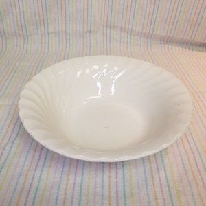 1982 Myott Meakin 8" Vegetable Serving Bowl Off White Swirled Rim Pattern MYM8